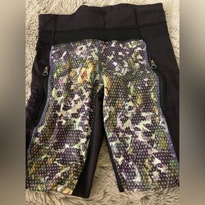 Lululemon printed Leggings size 2
